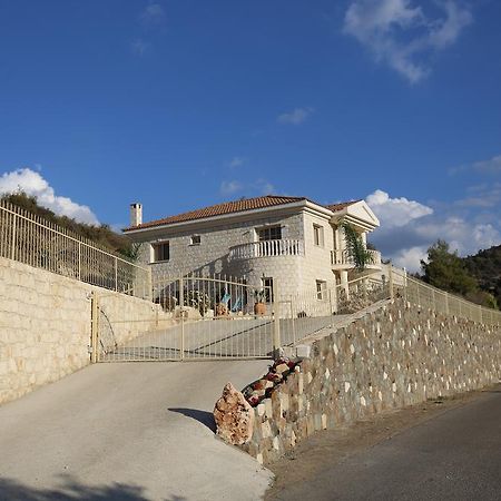 Villa Melyia Kato Pyrgos Rum bild